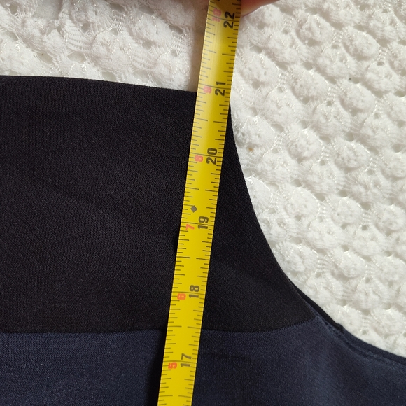 Ann Taylor Top Blouse Casual Peplum Sleeveless Round Neck Black 14 Petite - Picture 9 of 11